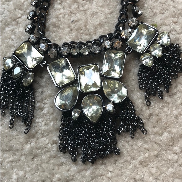 BCBG Generation statement necklace - Picture 3 of 3